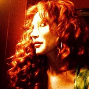 Meet your Posher, Deedee